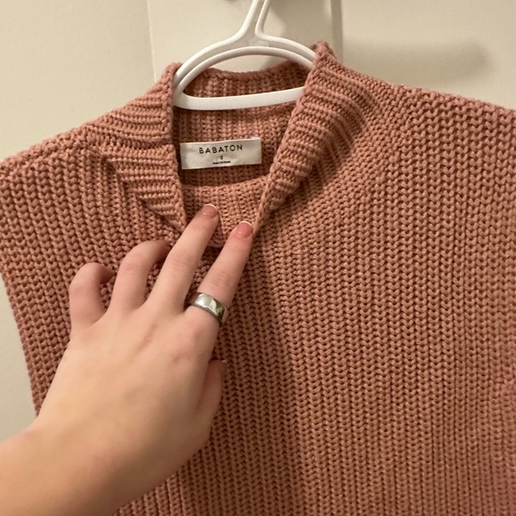 Babaton - Merino Wool Sleeveless - Small - Picture 2 of 5